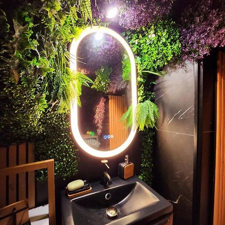 Jungle House Avec Jacuzzi A 10 Min De Disneyland -Taille Chambre- Conde-Sainte-Libiaire Esterno foto