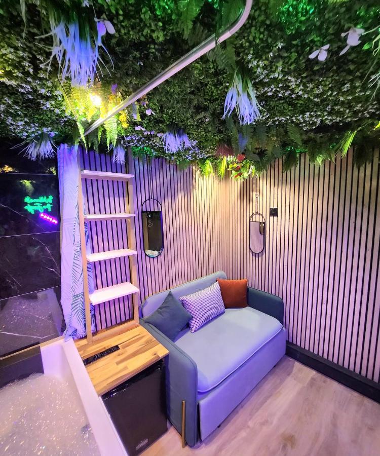 Jungle House Avec Jacuzzi A 10 Min De Disneyland -Taille Chambre- Conde-Sainte-Libiaire Esterno foto