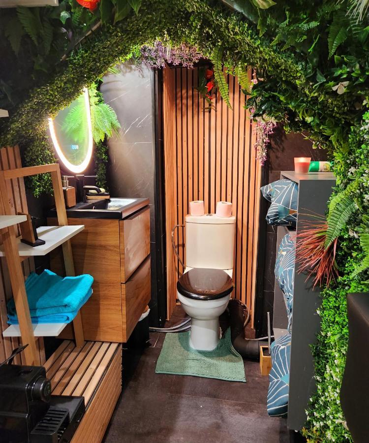 Jungle House Avec Jacuzzi A 10 Min De Disneyland -Taille Chambre- Conde-Sainte-Libiaire Esterno foto