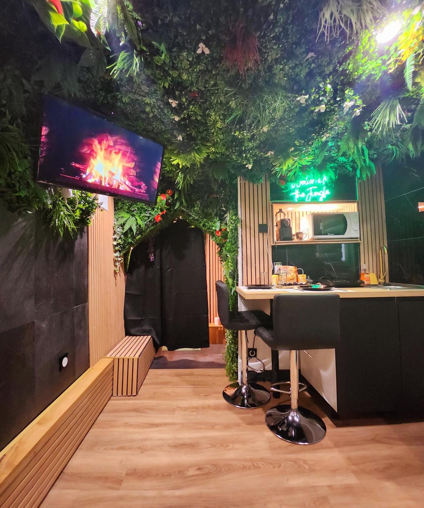 Jungle House Avec Jacuzzi A 10 Min De Disneyland -Taille Chambre- Conde-Sainte-Libiaire Esterno foto